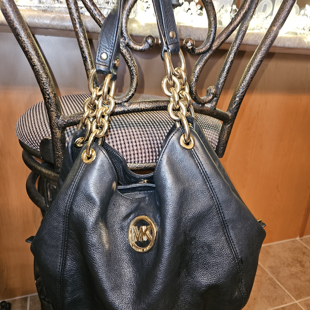 Michael Kors Black Leather Fulton Shoulder Bag